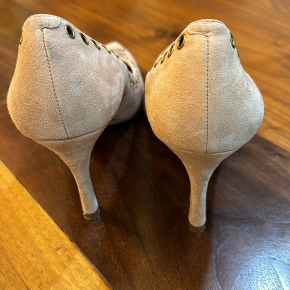 Light pink Size 8 Coach Pumps- High Heel Suede pointy toe - Picture 4 of 5